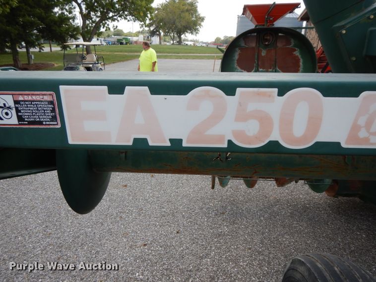 image for item HJ9714 Richiger grain bagger and grain bag unloader