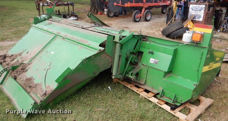 image for item HJ9921 John Deere 995 Rotary disc windrower head