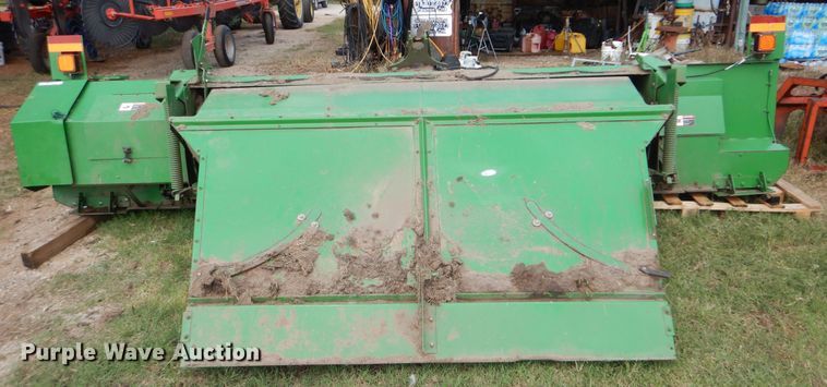 image for item HJ9921 John Deere 995 Rotary disc windrower head