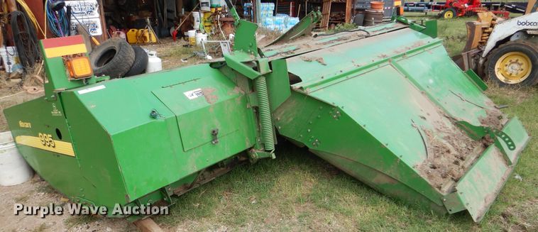 image for item HJ9921 John Deere 995 Rotary disc windrower head