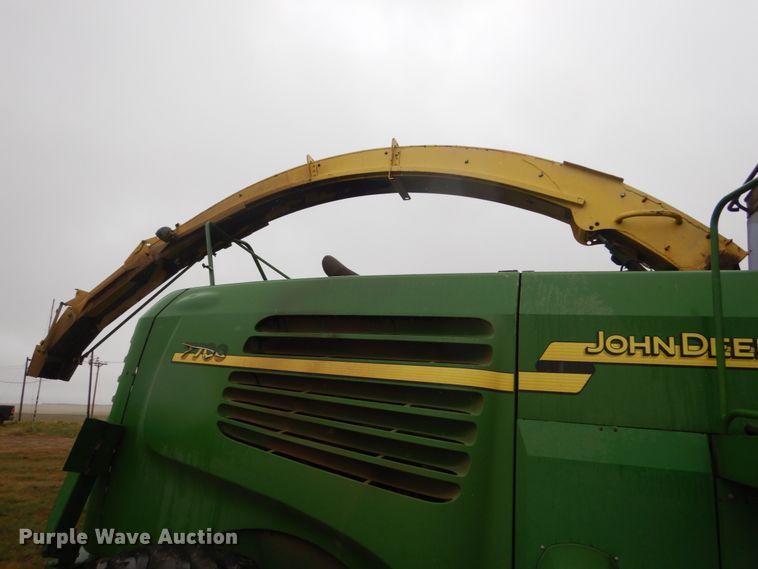 image for item HP9782 2006 John Deere 7700  forage harvester