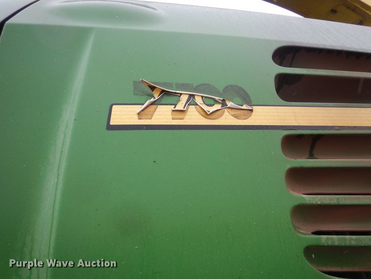 image for item HP9782 2006 John Deere 7700  forage harvester