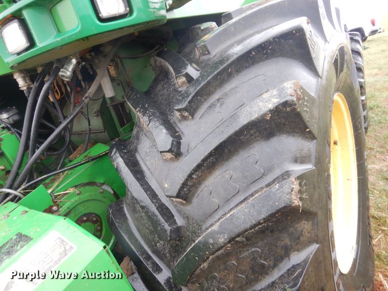 image for item HP9782 2006 John Deere 7700  forage harvester