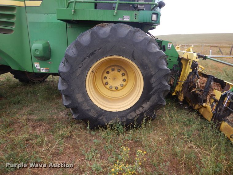 image for item HP9782 2006 John Deere 7700  forage harvester