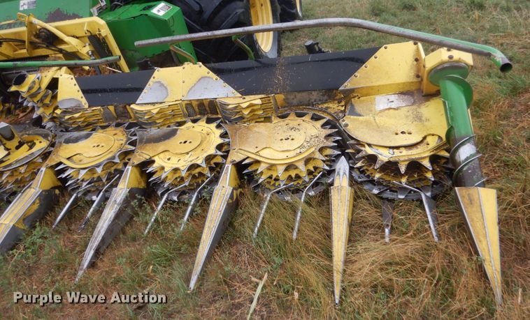 image for item HP9783 John Deere 710 rotary forage head