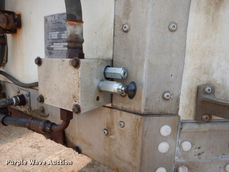 image for item HV9889 1999 Wilkens OK2GA26DCFST live bottom trailer