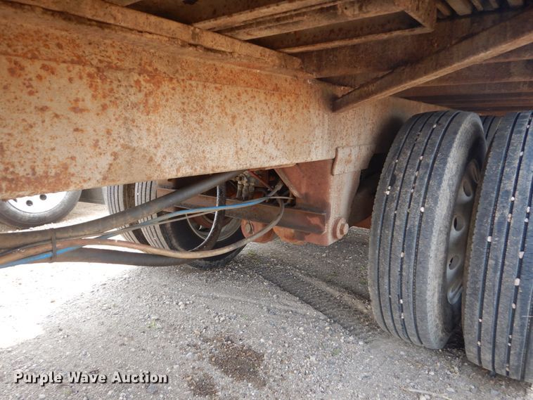 image for item HV9889 1999 Wilkens OK2GA26DCFST live bottom trailer