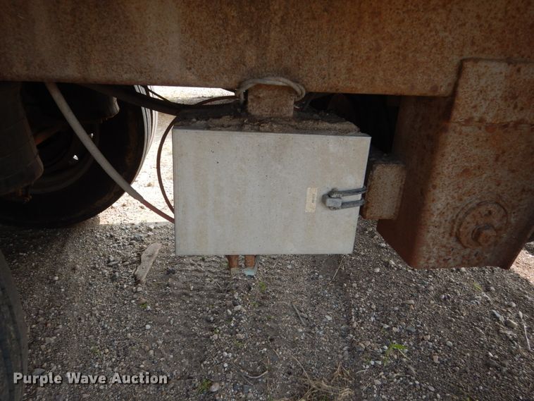 image for item HV9889 1999 Wilkens OK2GA26DCFST live bottom trailer