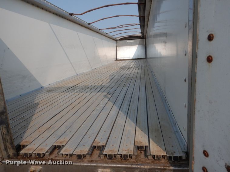 image for item HV9889 1999 Wilkens OK2GA26DCFST live bottom trailer