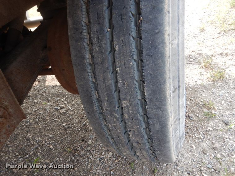 image for item HV9889 1999 Wilkens OK2GA26DCFST live bottom trailer