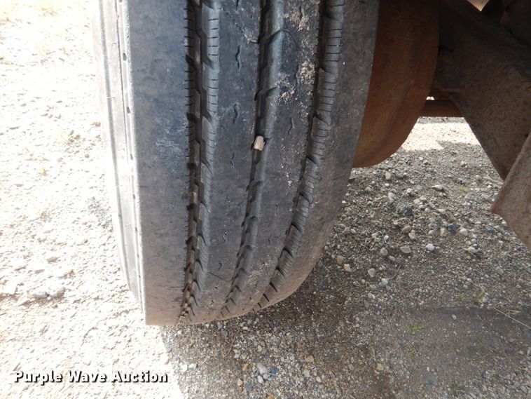 image for item HV9889 1999 Wilkens OK2GA26DCFST live bottom trailer