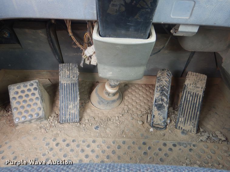 image for item DI0406 2003 Volvo A30D  haul truck