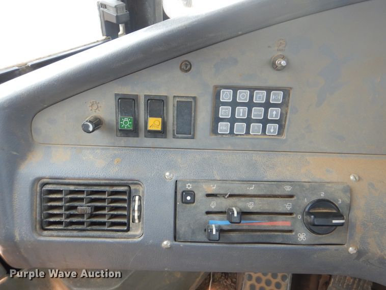 image for item DI0406 2003 Volvo A30D  haul truck