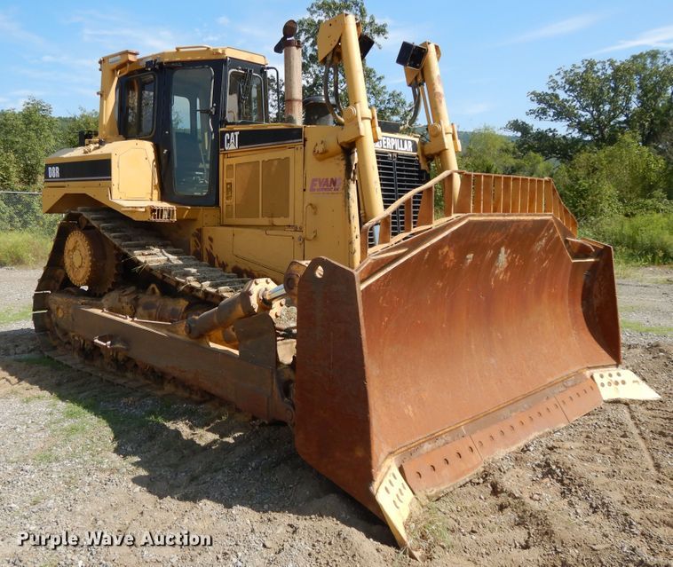image for item DI0407 2000 Caterpillar D8R  dozer