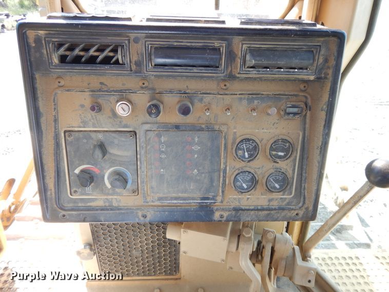 image for item DI0407 2000 Caterpillar D8R  dozer