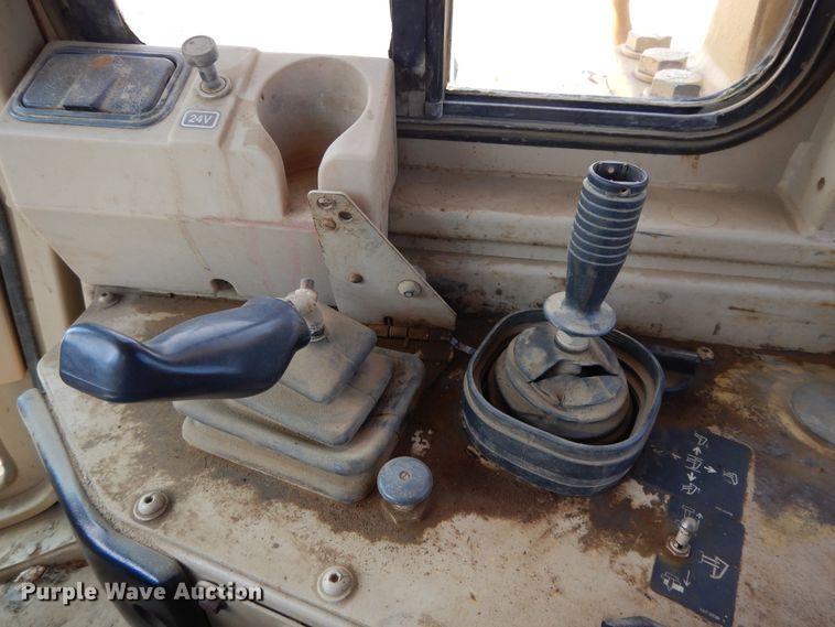 image for item DI0407 2000 Caterpillar D8R  dozer