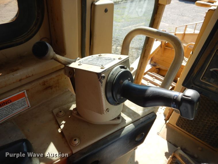 image for item DI0407 2000 Caterpillar D8R  dozer
