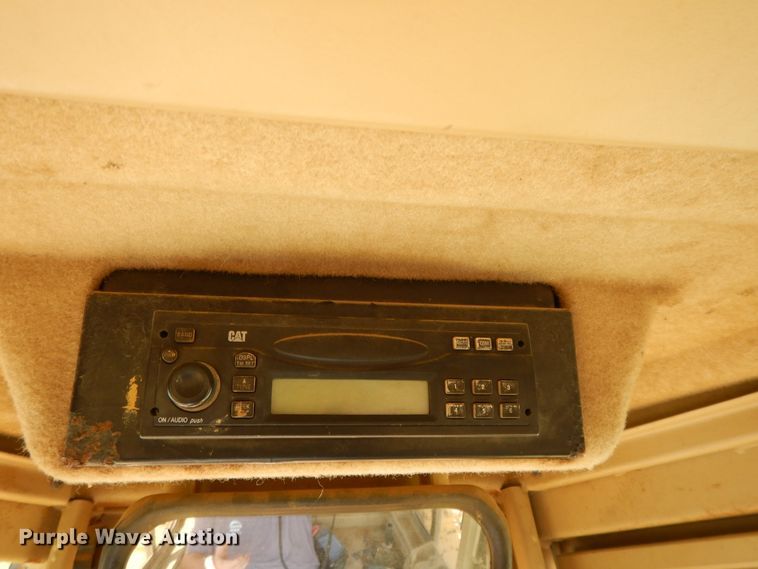 image for item DI0407 2000 Caterpillar D8R  dozer