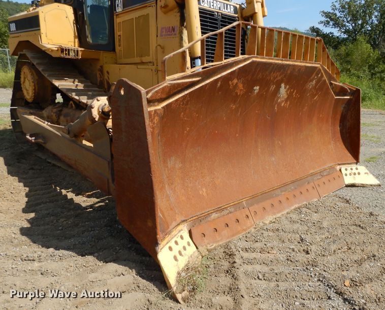 image for item DI0407 2000 Caterpillar D8R  dozer