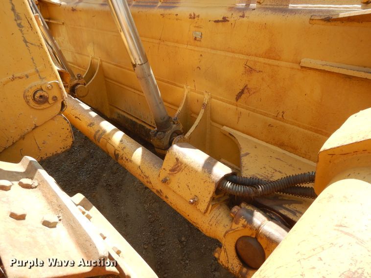 image for item DI0407 2000 Caterpillar D8R  dozer