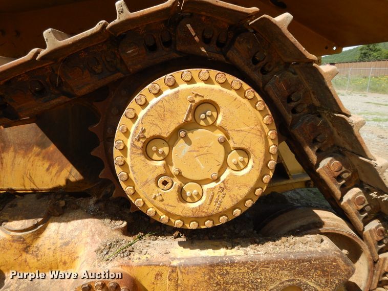 image for item DI0407 2000 Caterpillar D8R  dozer