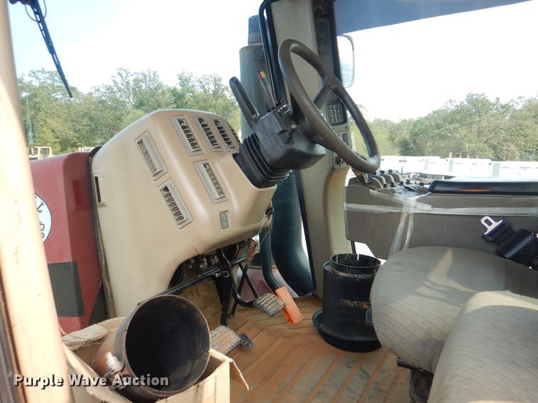 image for item DI0408 2003 Case IH STX425  4WD tractor