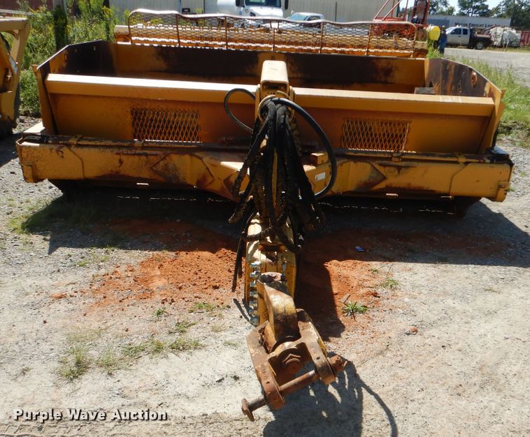 image for item DI0411 2006 Reynolds 17C12  scraper