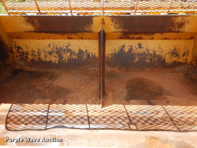 image for item DI0411 2006 Reynolds 17C12  scraper