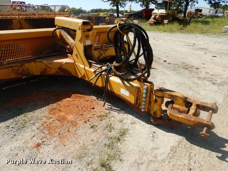 image for item DI0411 2006 Reynolds 17C12  scraper