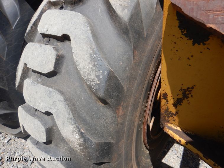 image for item DI0411 2006 Reynolds 17C12  scraper