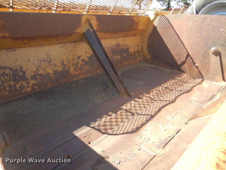 image for item DI0412 2006 Reynolds 17C12  scraper