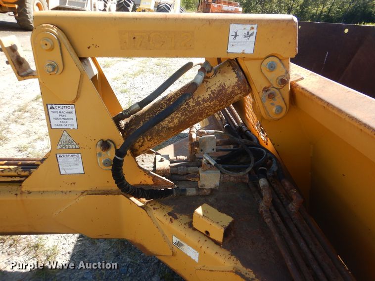 image for item DI0412 2006 Reynolds 17C12  scraper