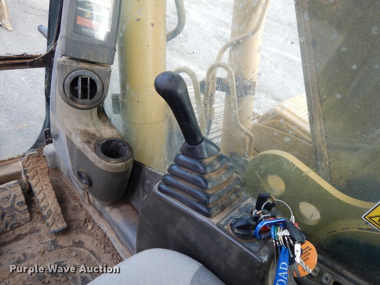 image for item DI0414 2006 Caterpillar 325D L  excavator