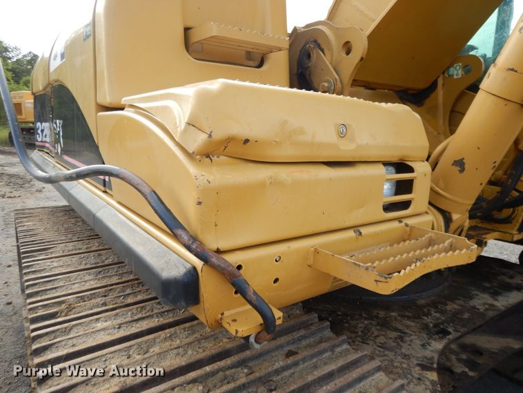 image for item DI0414 2006 Caterpillar 325D L  excavator
