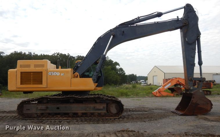 image for item DI0415 2009 John Deere 450D LC  excavator