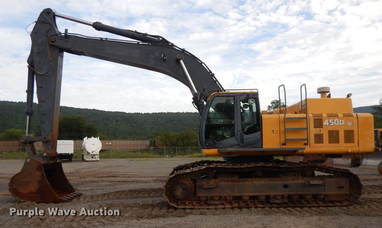 image for item DI0415 2009 John Deere 450D LC  excavator