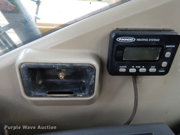 image for item DI0415 2009 John Deere 450D LC  excavator