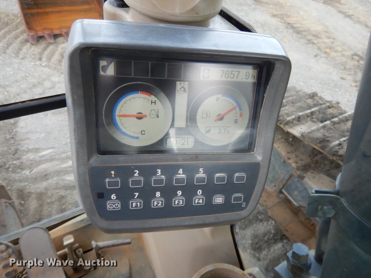 image for item DI0415 2009 John Deere 450D LC  excavator