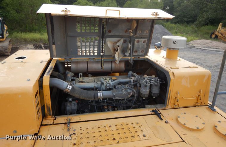 image for item DI0415 2009 John Deere 450D LC  excavator