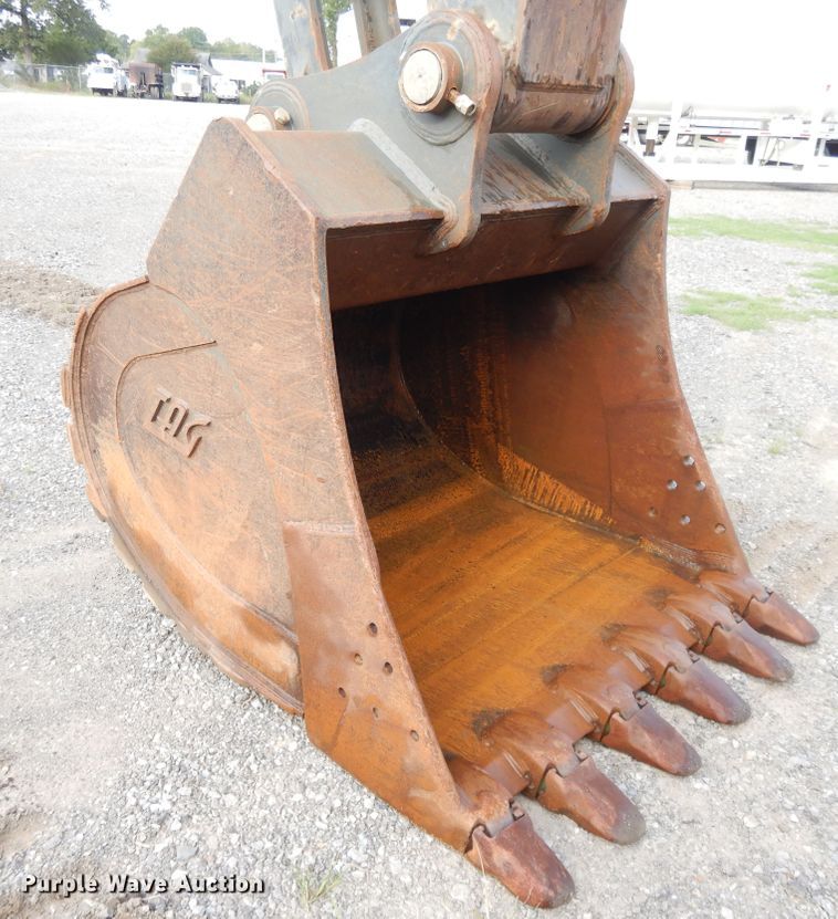 image for item DI0415 2009 John Deere 450D LC  excavator