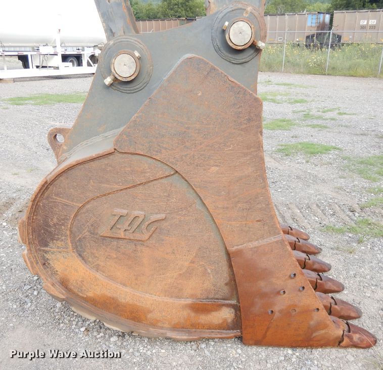 image for item DI0415 2009 John Deere 450D LC  excavator