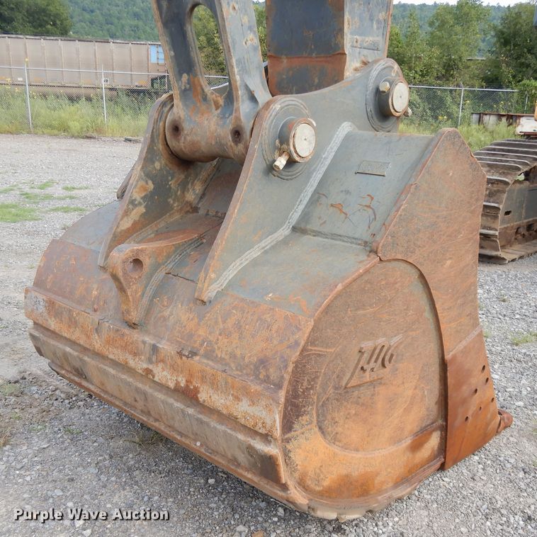 image for item DI0415 2009 John Deere 450D LC  excavator