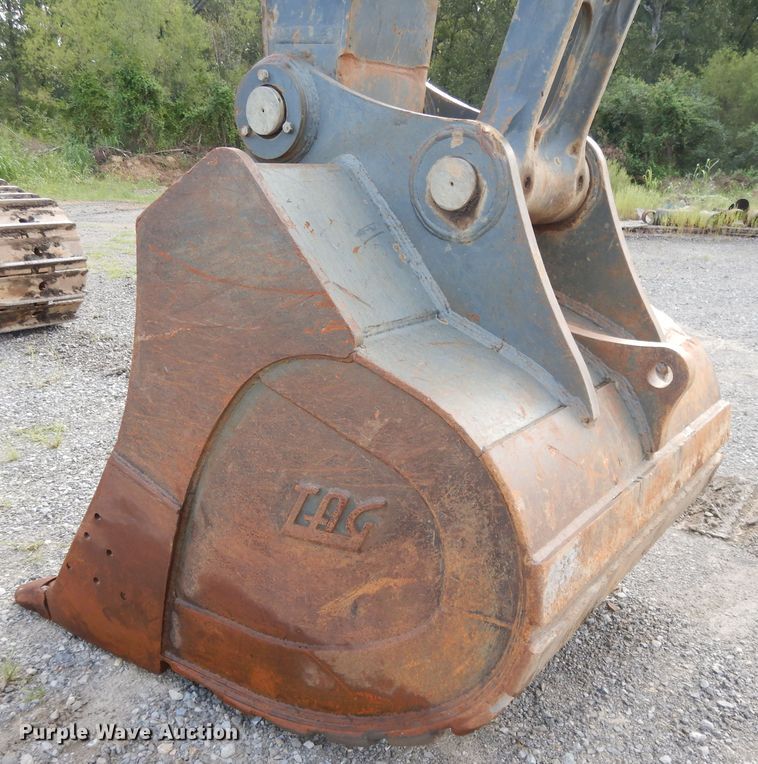 image for item DI0415 2009 John Deere 450D LC  excavator