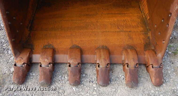 image for item DI0415 2009 John Deere 450D LC  excavator