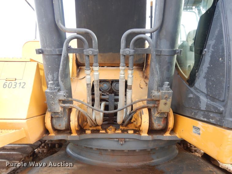 image for item DI0415 2009 John Deere 450D LC  excavator