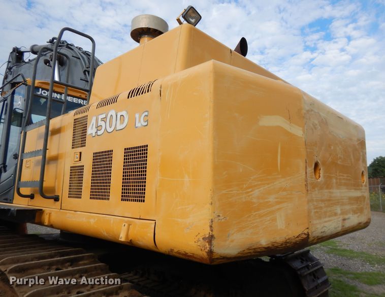 image for item DI0415 2009 John Deere 450D LC  excavator