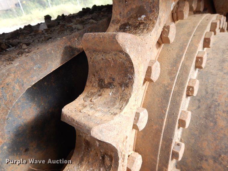 image for item DI0415 2009 John Deere 450D LC  excavator