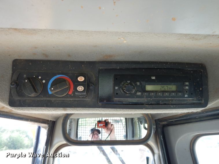 image for item DI0416 2011 Caterpillar D6T XL  dozer