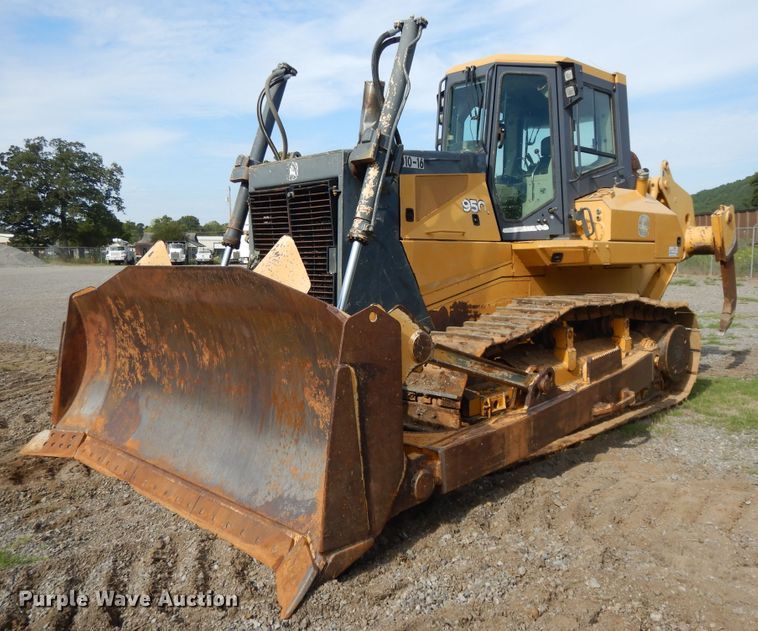 image for item DI0417 2007 John Deere 950J  dozer