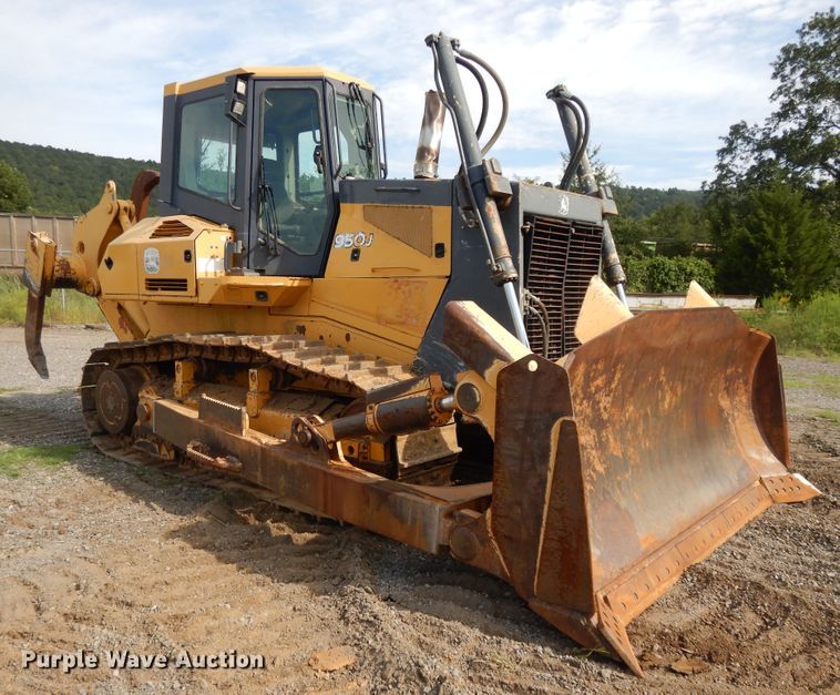 image for item DI0417 2007 John Deere 950J  dozer